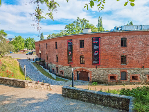 Bild vergrößern: Festung Mark außen