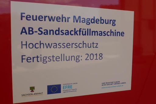 Bild vergrößern: Aufkleber Fördermittel AB Sandsackfüllmaschine