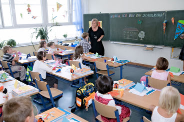 Bild vergrößern: Schule